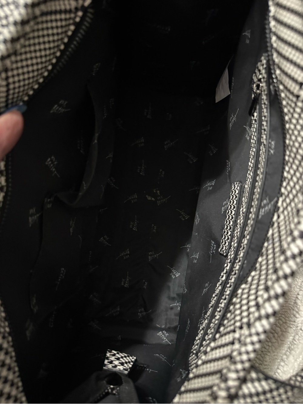Betsey Johnson Black & White Plaid Heart Accent Tote - Picture 11 of 12